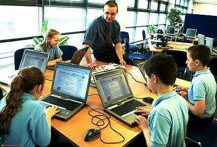 Is Technology Impacting Modern Education? - TechFriend.IN